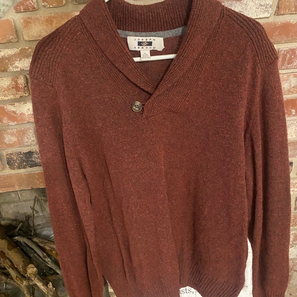Joseph Abboud Men's V-Neck Sweater in Rich Rust